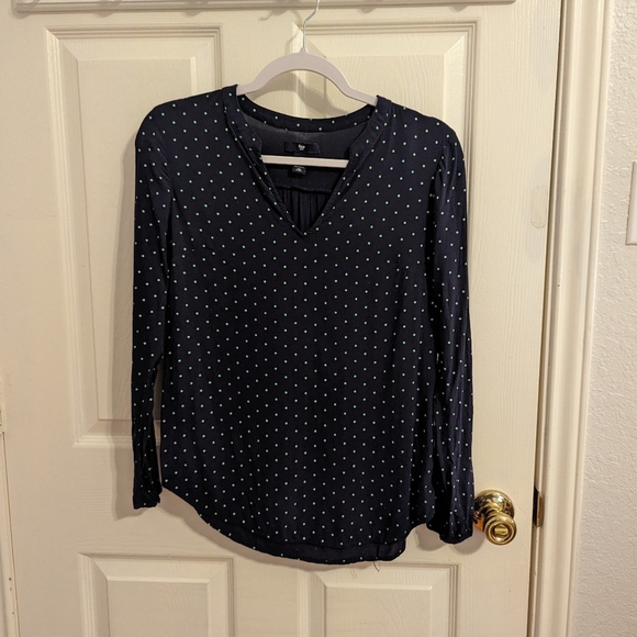 3/$15🧡 Gap Women's Long Sleeve Top - Picture 3 of 8